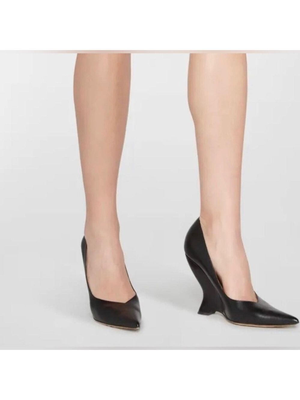 Bottega Veneta Punta Gloss Leather Black Wedge Pumps - NWT